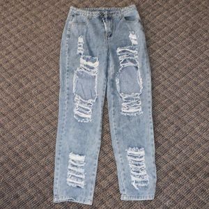 Mom Jeans, Ripped